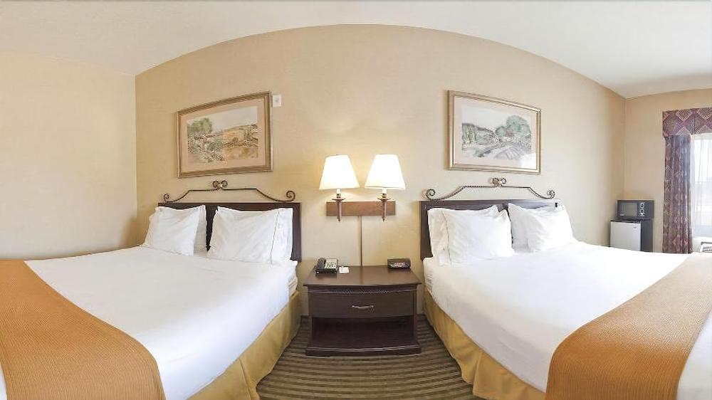 Holiday Inn Express Hotel & Suites Marina By Ihg Ngoại thất bức ảnh