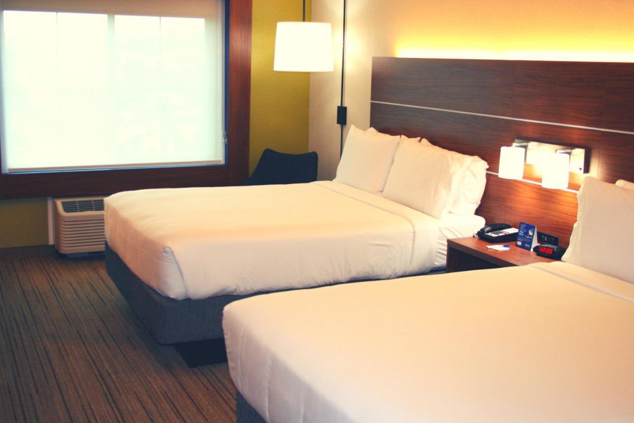 Holiday Inn Express Hotel & Suites Marina By Ihg Ngoại thất bức ảnh