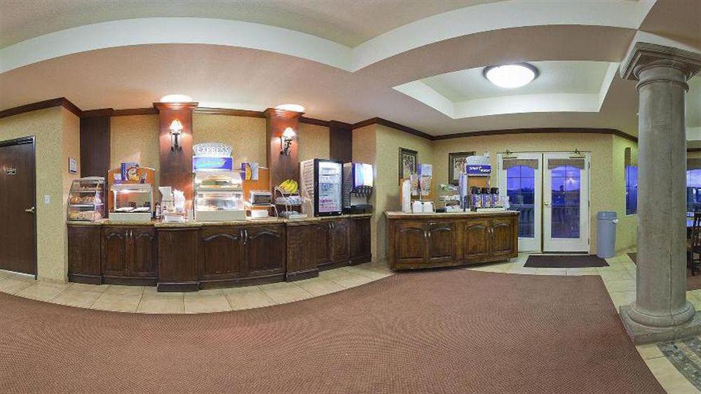 Holiday Inn Express Hotel & Suites Marina By Ihg Ngoại thất bức ảnh