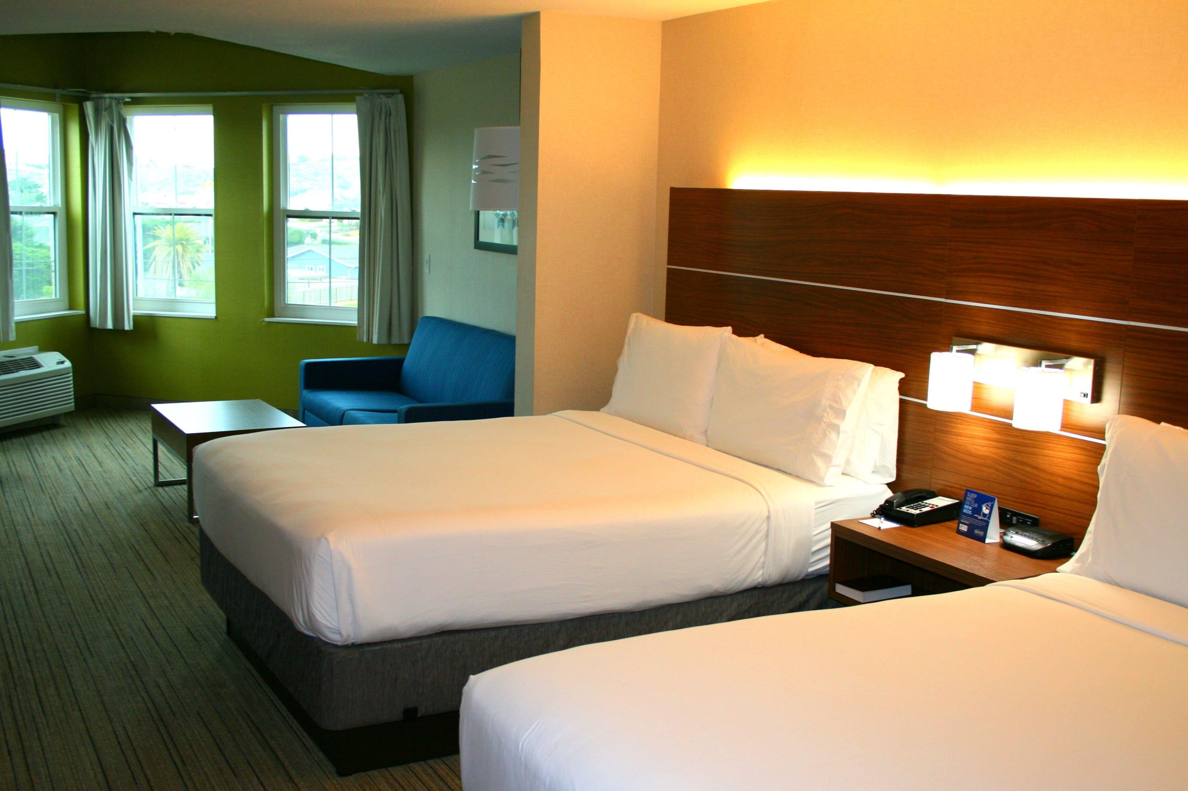 Holiday Inn Express Hotel & Suites Marina By Ihg Ngoại thất bức ảnh