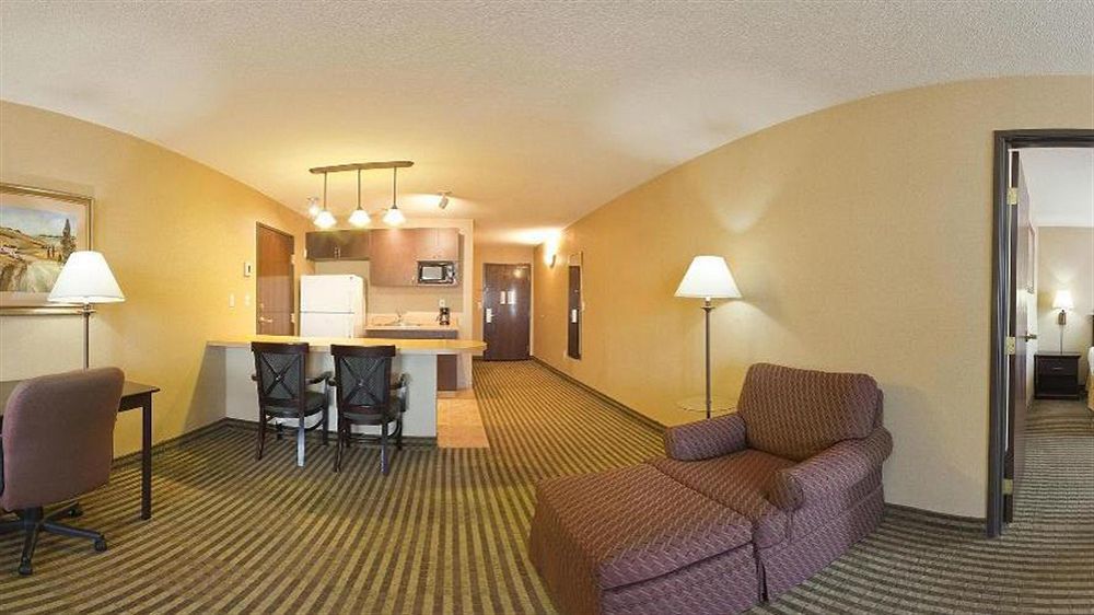 Holiday Inn Express Hotel & Suites Marina By Ihg Ngoại thất bức ảnh